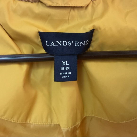 LANDS END Women's Down Filled Jacket Puffer Cinched Waisted Yellow Size XL￼ - Picture 3 of 9